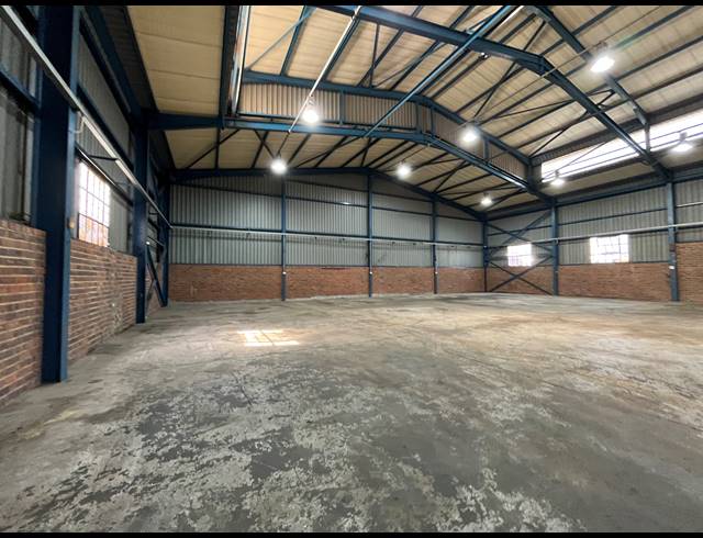 625M² WAREHOUSE TO LET IN SEBENZA